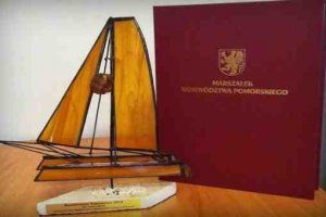 nagroda-bursztynowy-katamaran